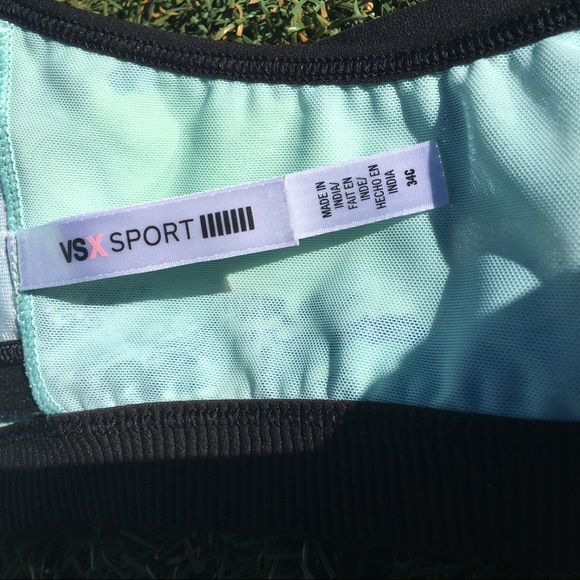 Victoria’s Secret Sportsbra 34C - Picture 5 of 5